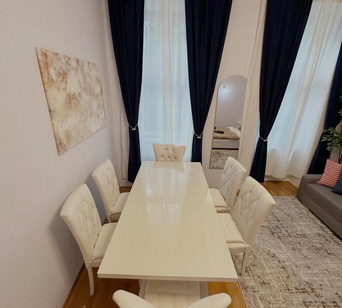 Apartment 2 Zimmer Wohnung Nahe Prater Vienna
