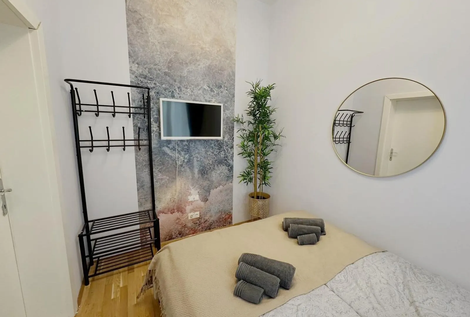 Apartment 2 Zimmer Wohnung Nahe Prater Vienna