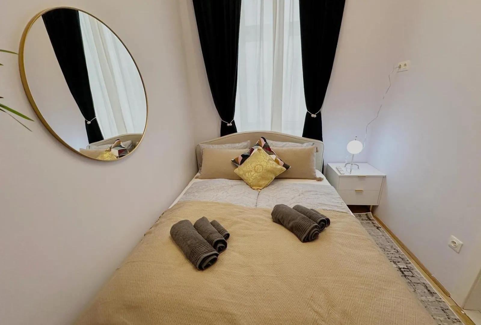 Apartment 2 Zimmer Wohnung Nahe Prater Vienna